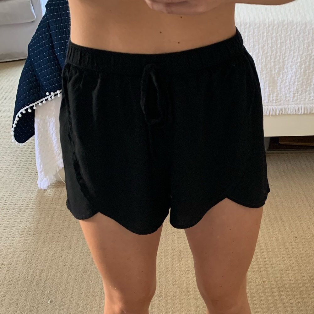 Flowy Cotton Shorts 🖤